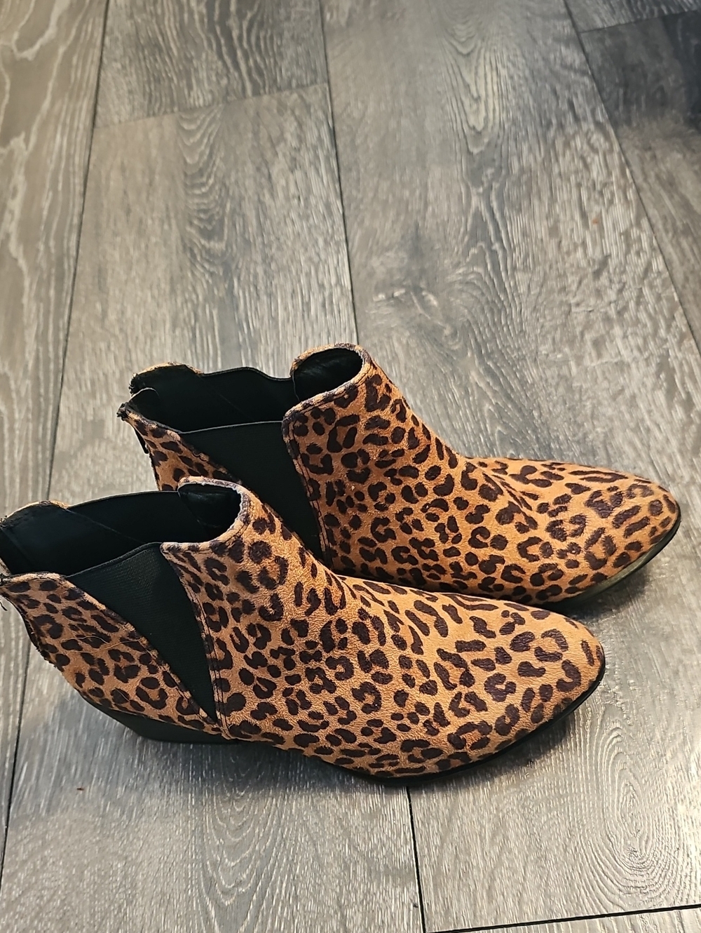 Leopard Print Chelsea Ankle Boots - Brown